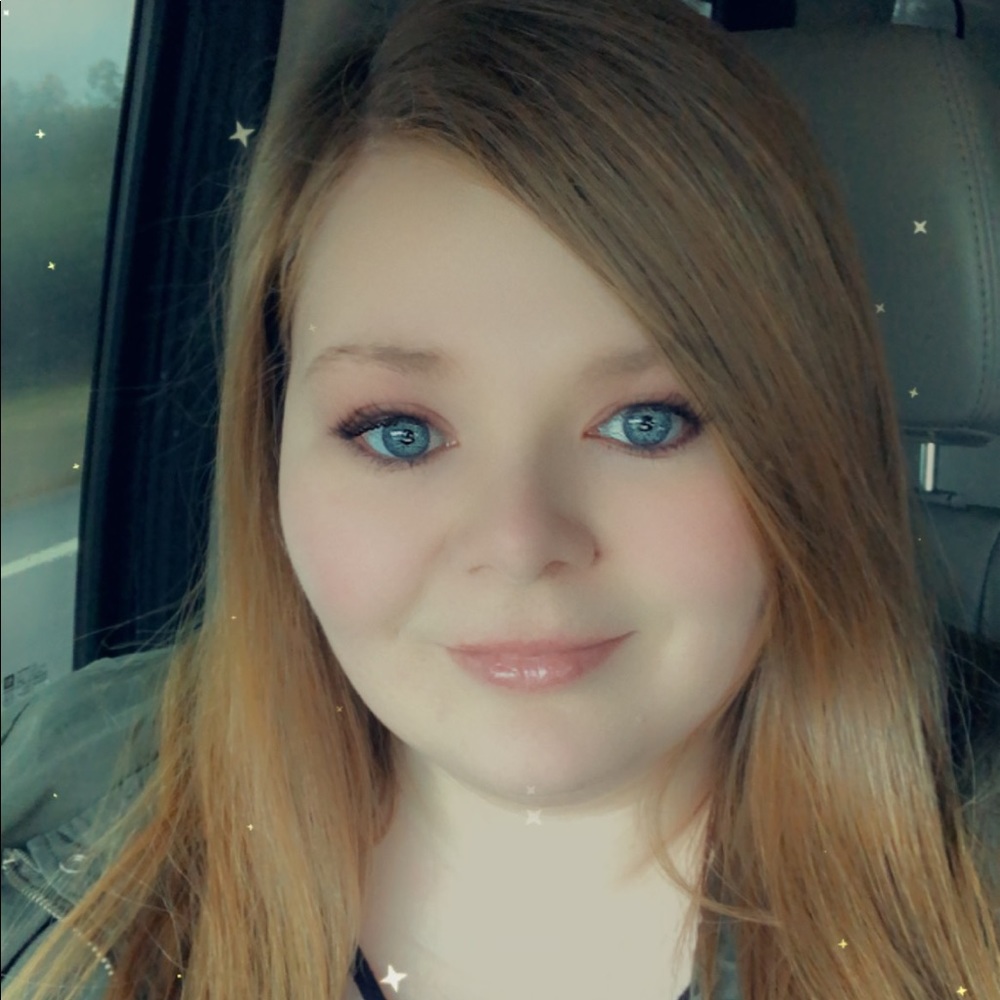 Meet your Posher, Briana